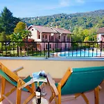 Apartament Sunflower Relax Pool And Terrace - Happy *