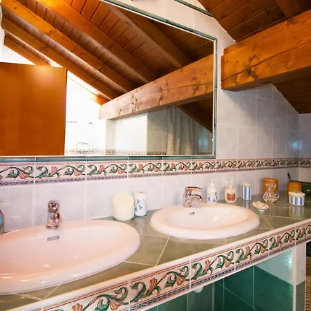 Sunflower - Maggiore Duplex W/ Terrace And Shared Pool Apartmán