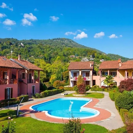 Sunflower Relax Pool And Terrace - Happy