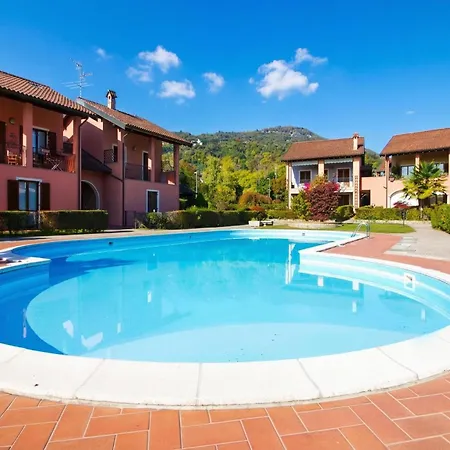 Apartmán Sunflower Relax Pool And Terrace - Happy Lesa