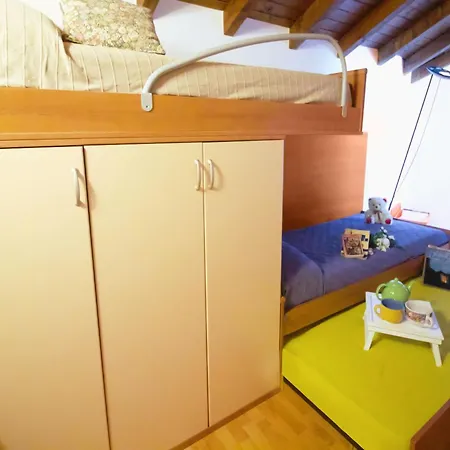 Sunflower - Maggiore Duplex W/ Terrace And Shared Pool Apartmán
