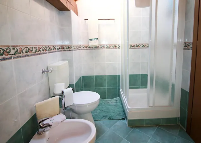 Sunflower Relax Pool And Terrace - Happy 公寓